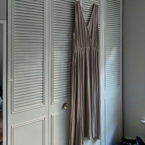 XL. Maxi Dress. Taupe grey.